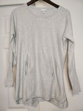 Garnet Hill Heather Gray Knit Tunic with Front Pockets